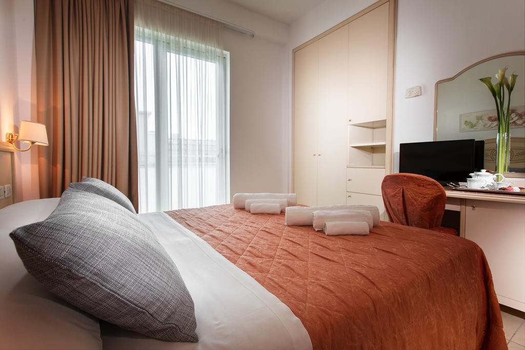 Hotel Mocambo Milano Marittima Rum bild